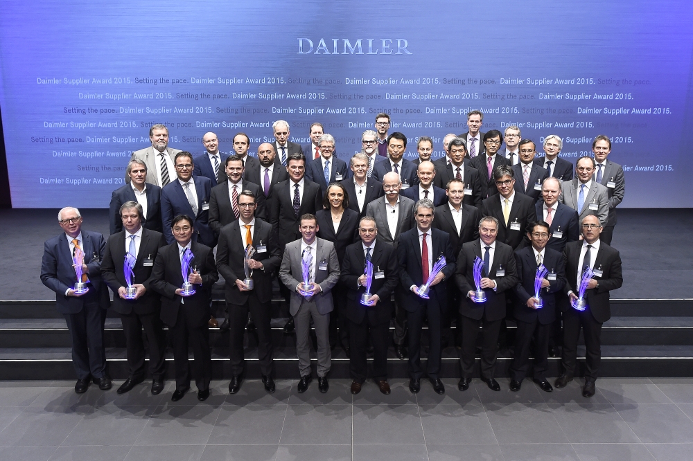 Daimler Supplier Award 2015_Gruppenfoto_klein